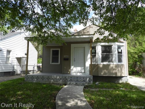 18468 Pierson St, Detroit, MI, 48219-2562 | Card Image