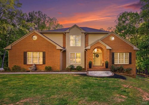 105 Fox Meadows Rd, Lynchburg, VA, 24503-1045 | Card Image