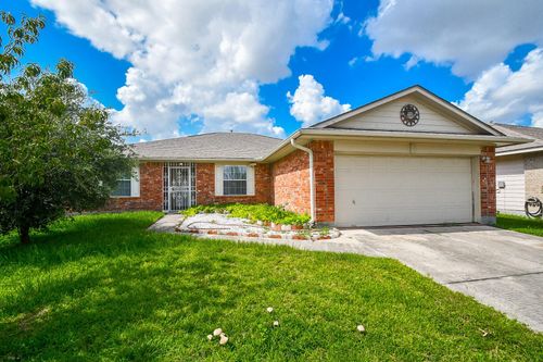 7926 Westington Ln, Houston, TX, 77040-6148 | Card Image