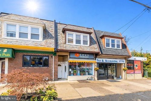 447 W Chester Pike, HAVERTOWN, PA, 19083-4504 | Card Image