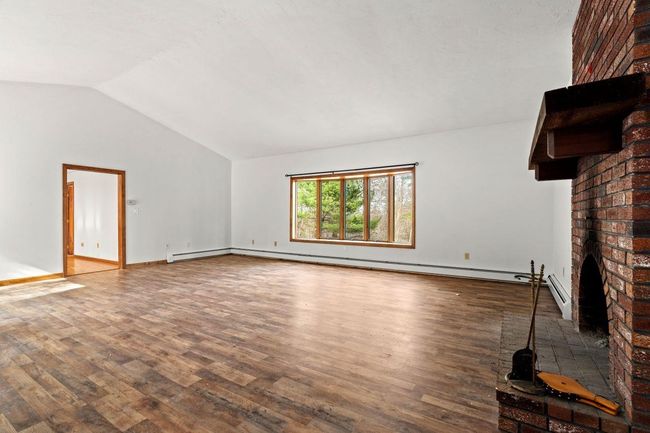 207 Hayden Rd, House other with 4 bedrooms, 4 bathrooms and null parking in Hollis NH | Image 15