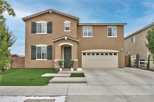 33063 Table Rock Dr, Winchester, CA, 92596-4555 | Card Image