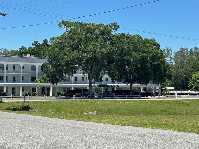 APT-210 - 4801 Airport Rd, Condo with 2 bedrooms, 2 bathrooms and null parking in ZEPHYRHILLS FL | Image 31