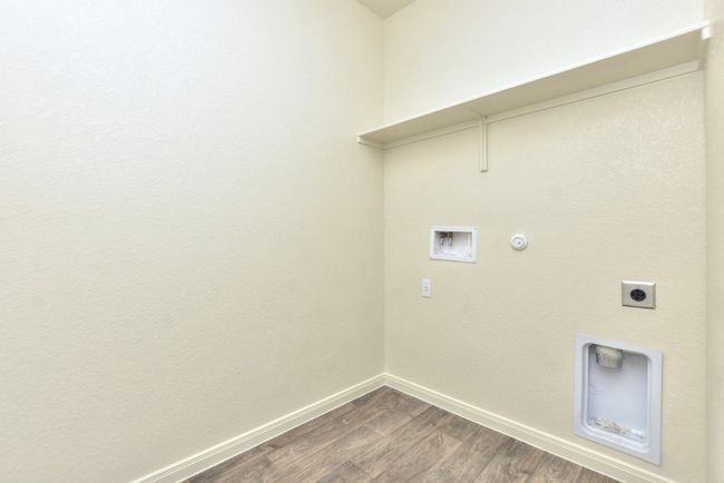 Laundry Room | Image 29