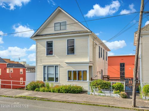 1178 Franklin Ave, Astoria, OR, 97103-4132 | Card Image