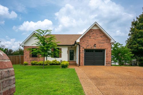 7646 S Swift Rd, Goodlettsville, TN, 37072-9378 | Card Image