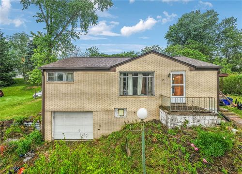 1200 Robbie Dr, North Huntingdon, PA, 15642-1550 | Card Image