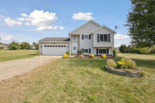 10550 Wolven Ave Ne, Rockford, MI, 49341-9141 | Card Image