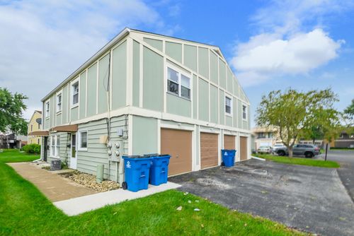 1-2525 Cedar Glen Dr, Lynwood, IL, 60411 | Card Image