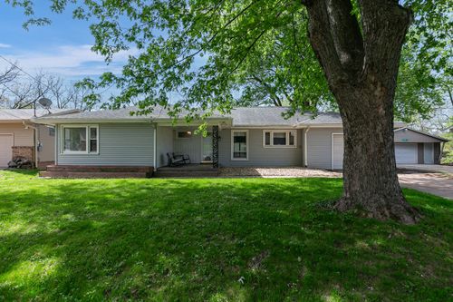 112 Cliff Dr, Silvis, IL, 61282-1725 | Card Image
