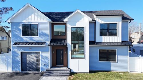 14 Fawn Ln, Westbury, NY, 11590-6528 | Card Image