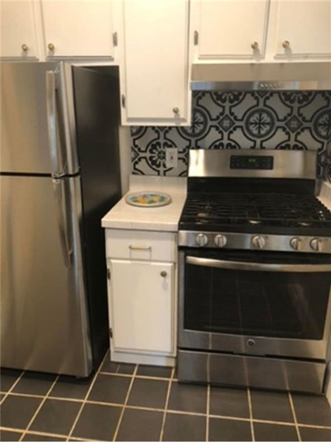 306 - 2840 Peachtree Hollow Ct, Condo with 1 bedrooms, 1 bathrooms and 2 parking in Atlanta GA | Image 4