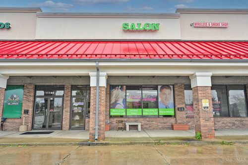 11142 Kenwood Rd, Blue Ash, OH, 45242-1818 | Card Image
