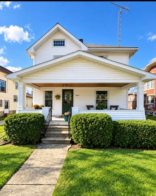 809 East, Bucyrus, OH, 44820 | Card Image