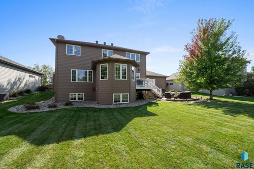 716 W Laquinta St, Sioux Falls, SD, 57108-3136 | Card Image