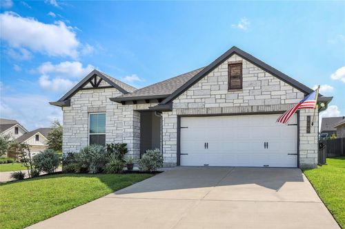 920 Farm Path, Brenham, TX, 77833-2089 | Card Image