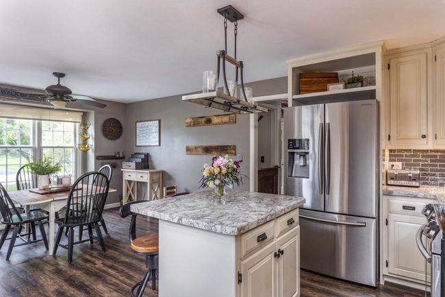 11 Meadowbrook Court, House other with 5 bedrooms, 5 bathrooms and null parking in GRAND CHUTE WI | Image 16