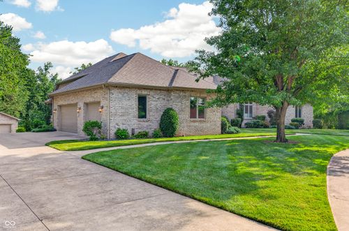 3355 Carr Hill Rd, Columbus, IN, 47201-5080 | Card Image