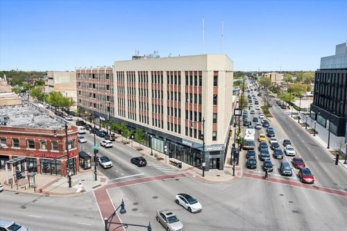 214-4015 N Milwaukee Ave, Chicago, IL, 60641-3864 | Card Image