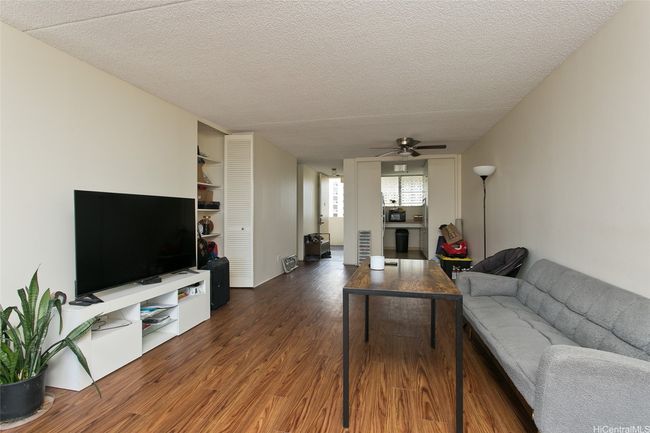 APT-2304 - 469 Ena Rd, Condo with 2 bedrooms, 2 bathrooms and 2 parking in Honolulu HI | Image 4