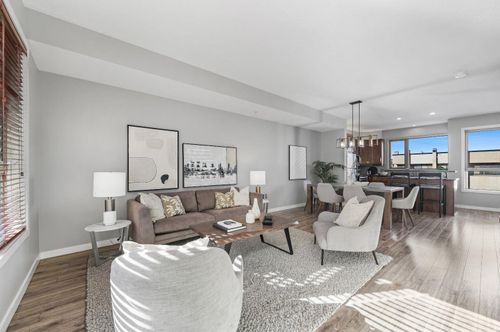 214-116 7a St Ne, Calgary, AB, T2E0C4 | Card Image