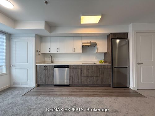 104-45 Connaught Ave, Toronto, ON, M4L2V8 | Card Image