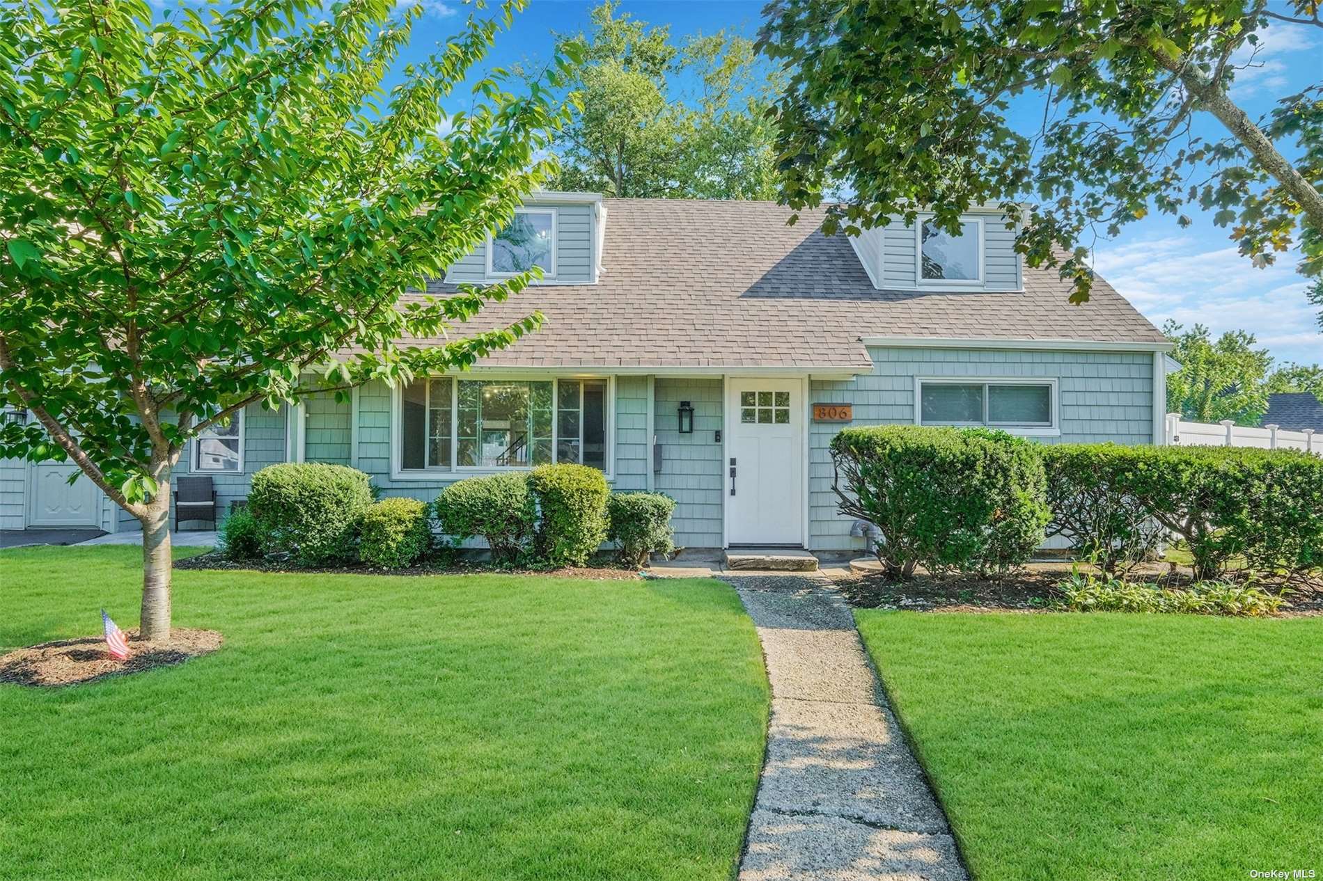 Wyngate Dr, Valley Stream, NY 11580