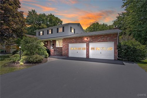 209 Jewell Dr, Liverpool, NY, 13088-5421 | Card Image