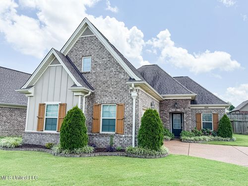 3041 Brambleberry Cv, Southaven, MS, 38672-6091 | Card Image