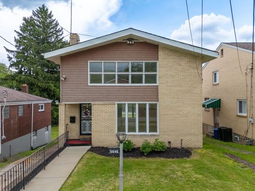 3546 Camp St, Pittsburgh, PA, 15219-5704 | Card Image
