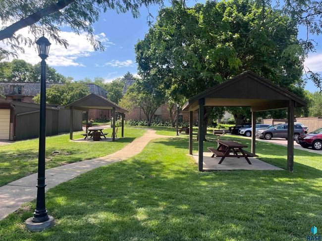 APT-204 - 3552 S Gateway Blvd, Condo with 2 bedrooms, 1 bathrooms and null parking in Sioux Falls SD | Image 20