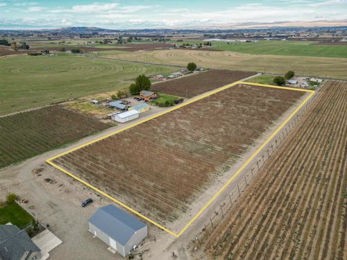 694-acre-vineyard-TBD Forsell Road, Grandview, WA, 98930 | Card Image