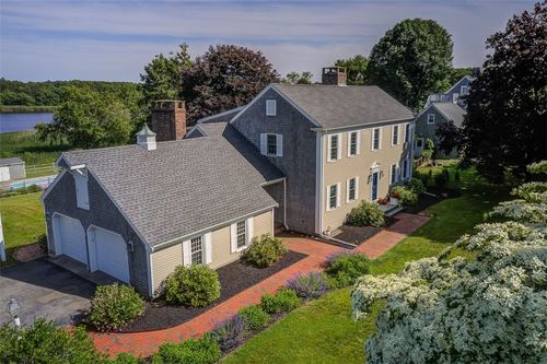 47 Fallon Dr, Westport, MA, 02790-1208 | Card Image