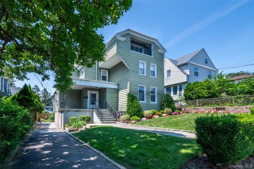 first-floor-7 Alpha Pl, New Rochelle, NY, 10805-3963 | Card Image