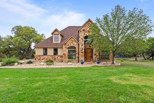 8211 Moon Rise Trl, Jonestown, TX, 78645-9665 | Card Image