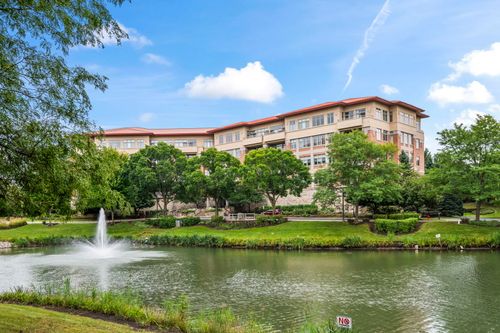 208-45 Prairie Park Dr, Wheeling, IL, 60090-2727 | Card Image
