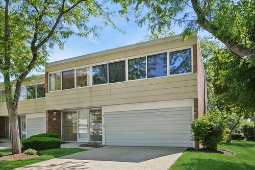 137 Avon Rd, Northbrook, IL, 60062-1335 | Card Image