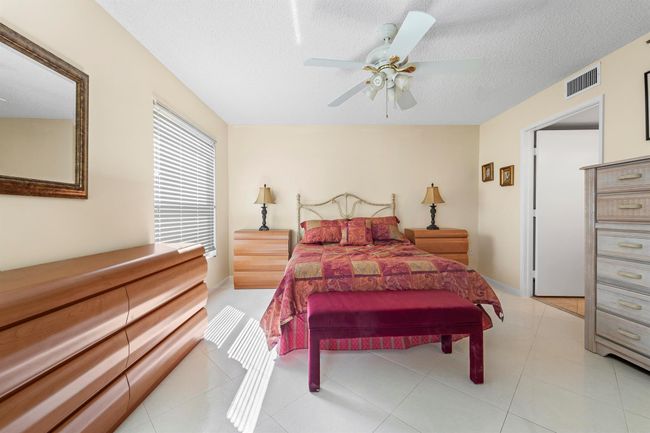 APT-105 - 14112 Huntington Pointe Dr, Condo with 2 bedrooms, 2 bathrooms and null parking in Delray Beach FL | Image 12