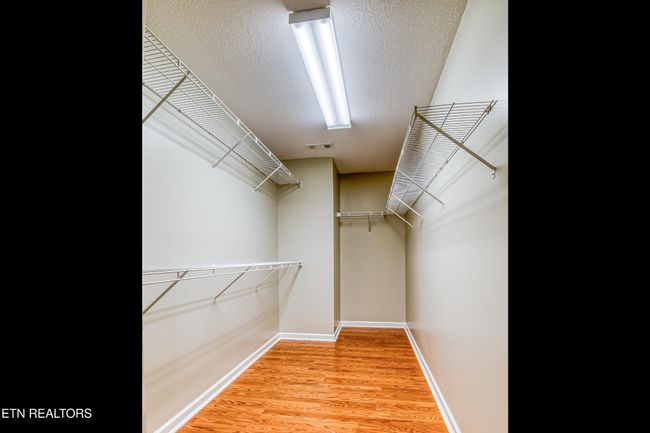 1707 Maremont Rd, House other with 3 bedrooms, 2 bathrooms and 2 parking in Knoxville TN | Image 15