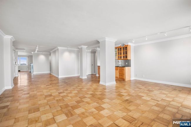 6600 Kennedy Blvd E, House attached with 4 bedrooms, 3 bathrooms and null parking in West New York NJ | Image 20