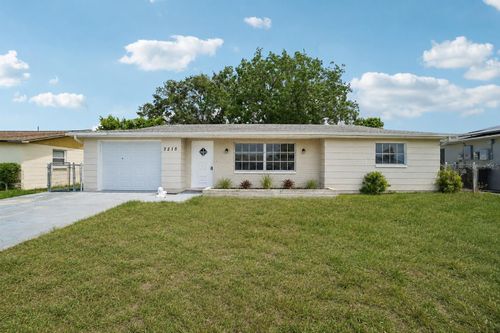 7215 Ivanhoe Dr, PORT RICHEY, FL, 34668-3922 | Card Image