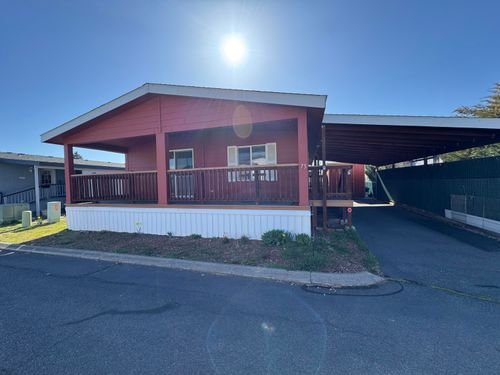 unit-73-4200 Summers Ln, Klamath Falls, OR, 97603-7995 | Card Image