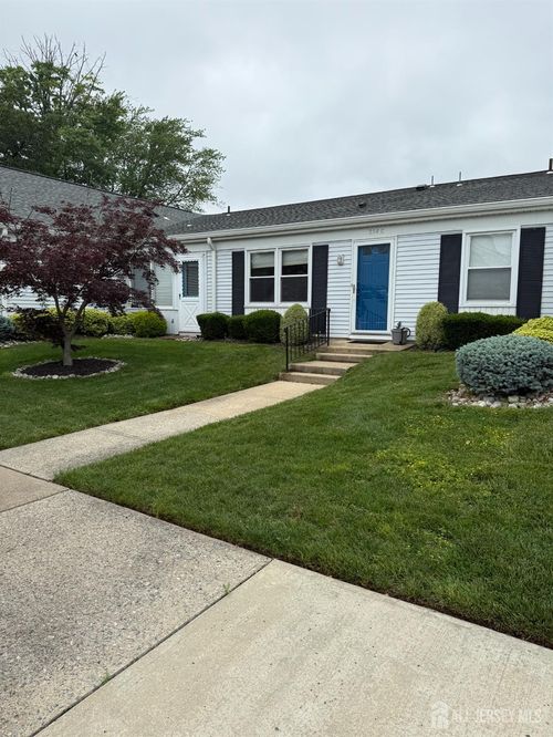 354-C Old Nassau Rd, Monroe, NJ, 08831-2186 | Card Image