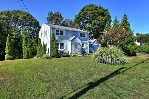 29 Rangely Dr, Trumbull, CT, 06611-2925 | Card Image