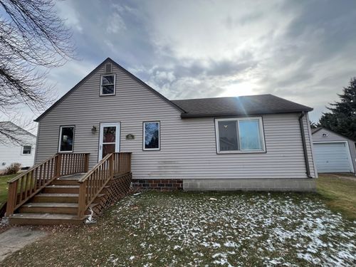 105 W Clark St, Jeffers, MN, 56145-4006 | Card Image