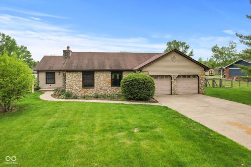 2303 Alexandria Dr, Greenfield, IN, 46140-8409 | Card Image