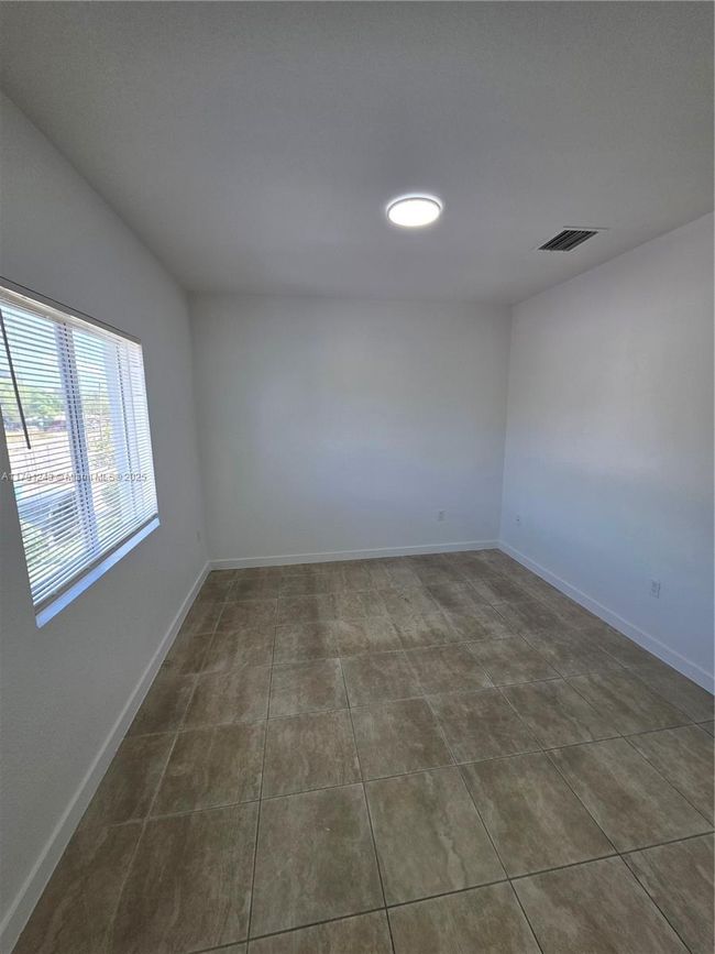 10233 Sw 176 Th St, Home with 3 bedrooms, 2 bathrooms and null parking in Miami FL | Image 26