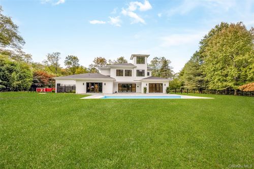 523 Long Beach Rd, Saint James, NY, 11780-3910 | Card Image