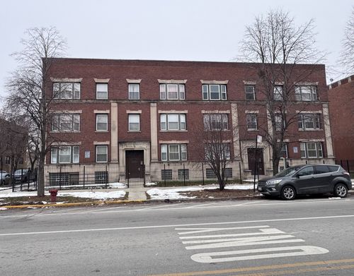 unit-203-4358 W Washington Blvd, Chicago, IL, 60624-2298 | Card Image