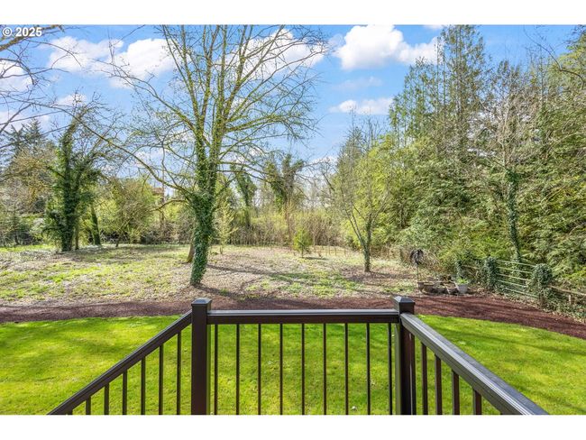 Yard-Back | Image 31